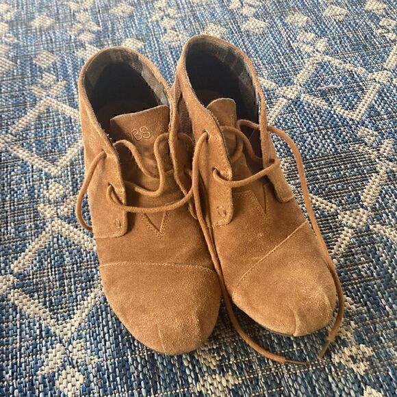 Bobs 7.5 wedge bootie       - Picture 2 of 5